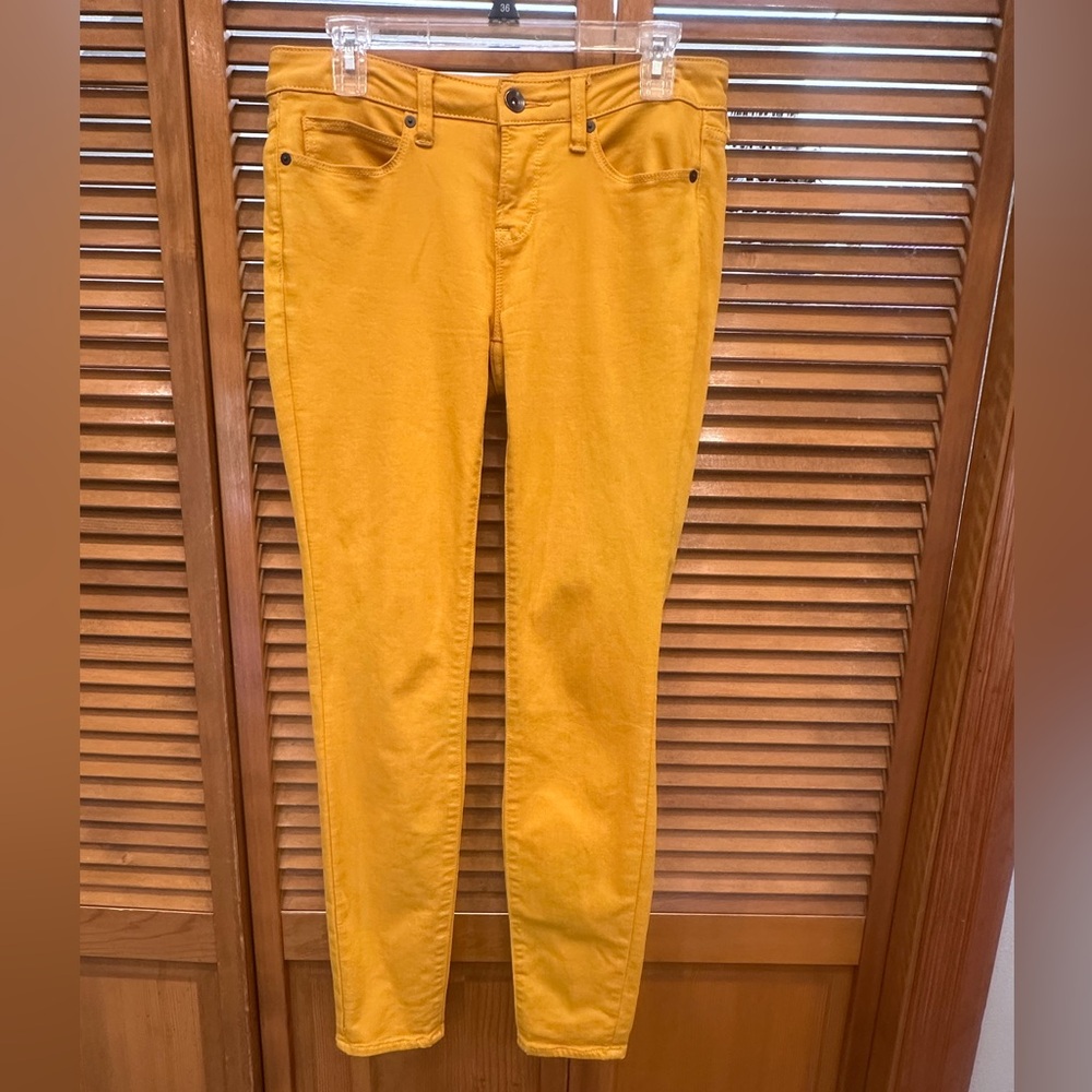 Stylus Junior’s Gold Skinny Jeans